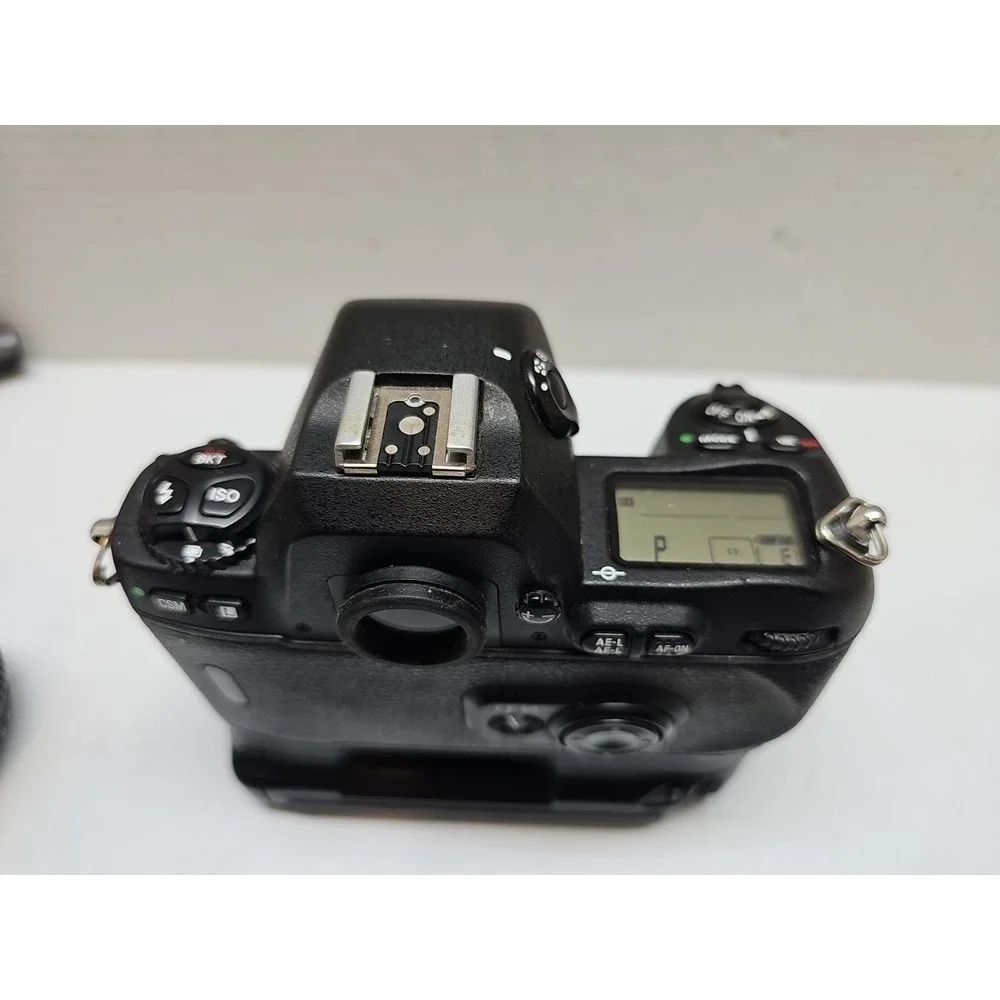 Nikon F100 35mm SLR Film Camera Black Body With Extras (For Parts/repair)...read